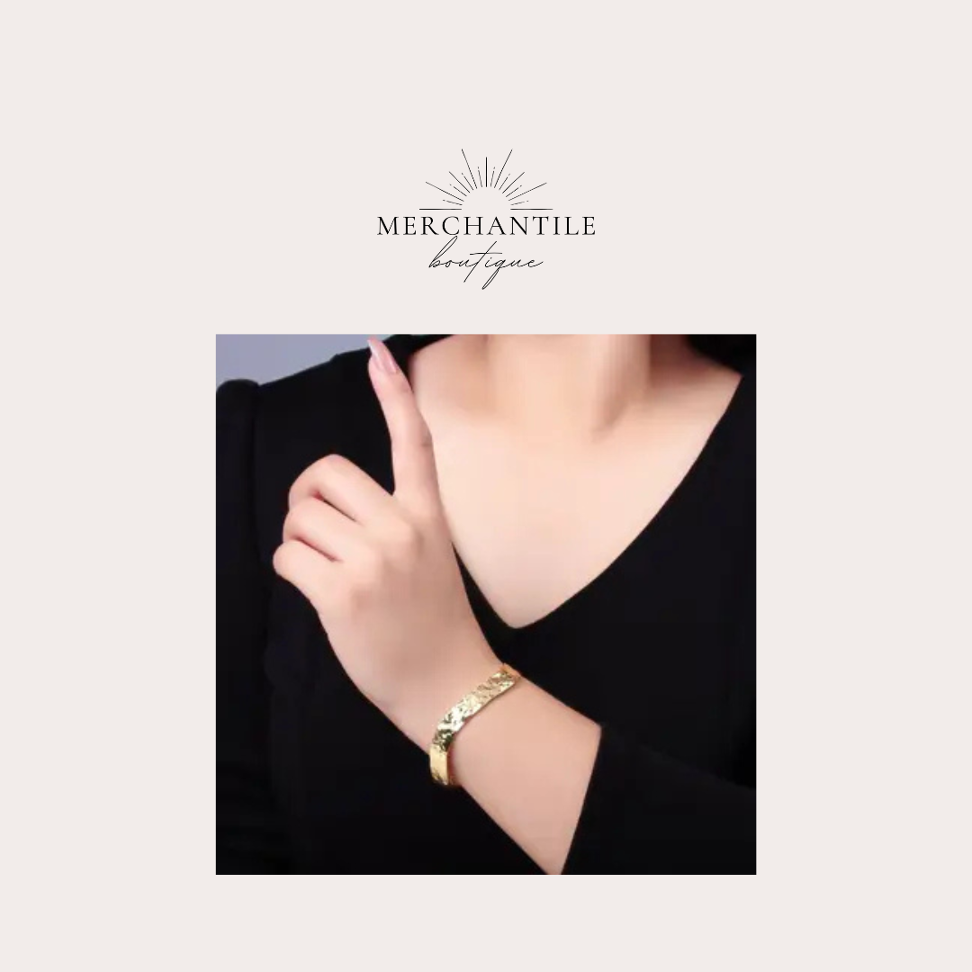Claire Cuff