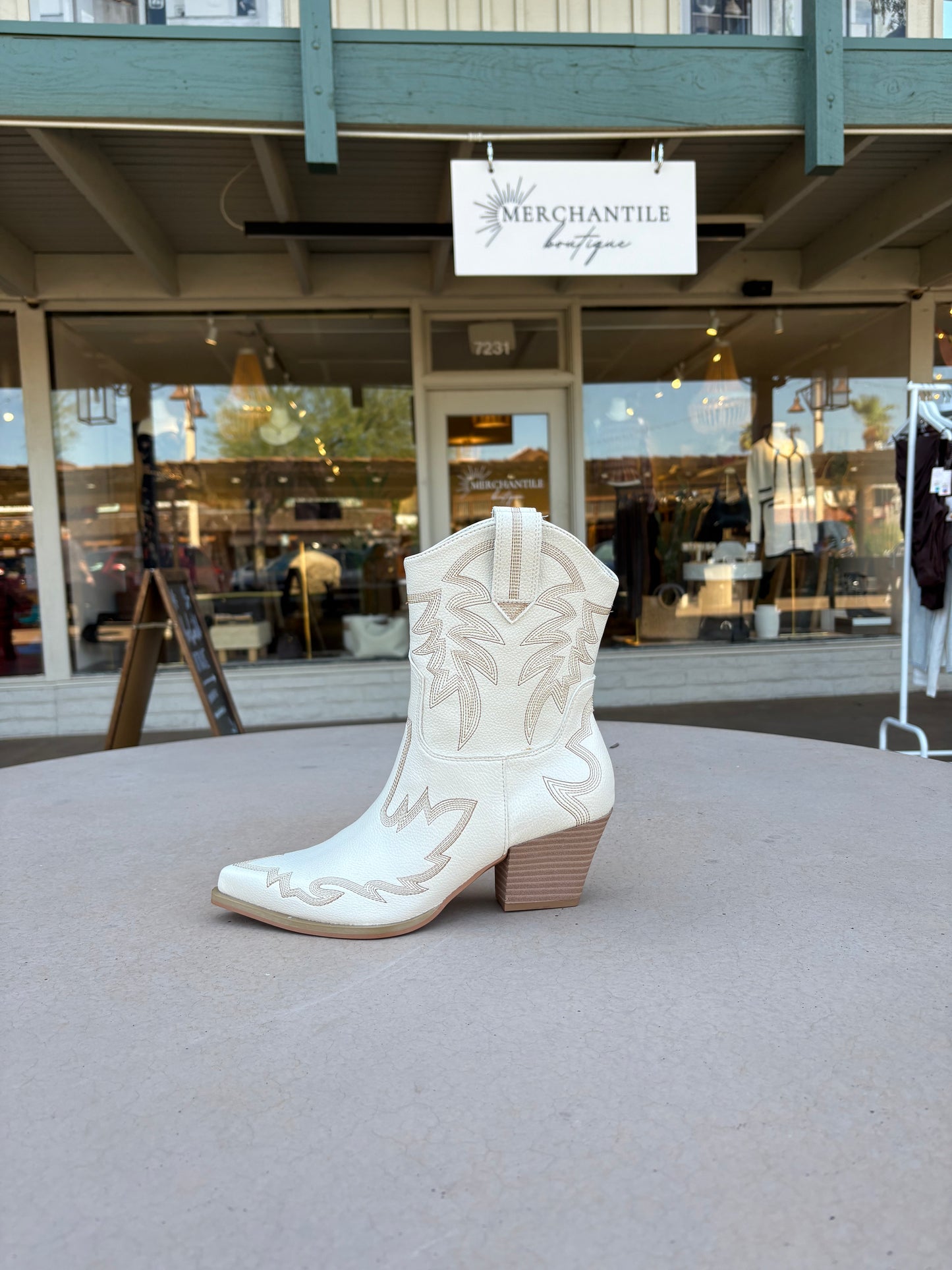The Nantes Embroidered Cowboy Boots