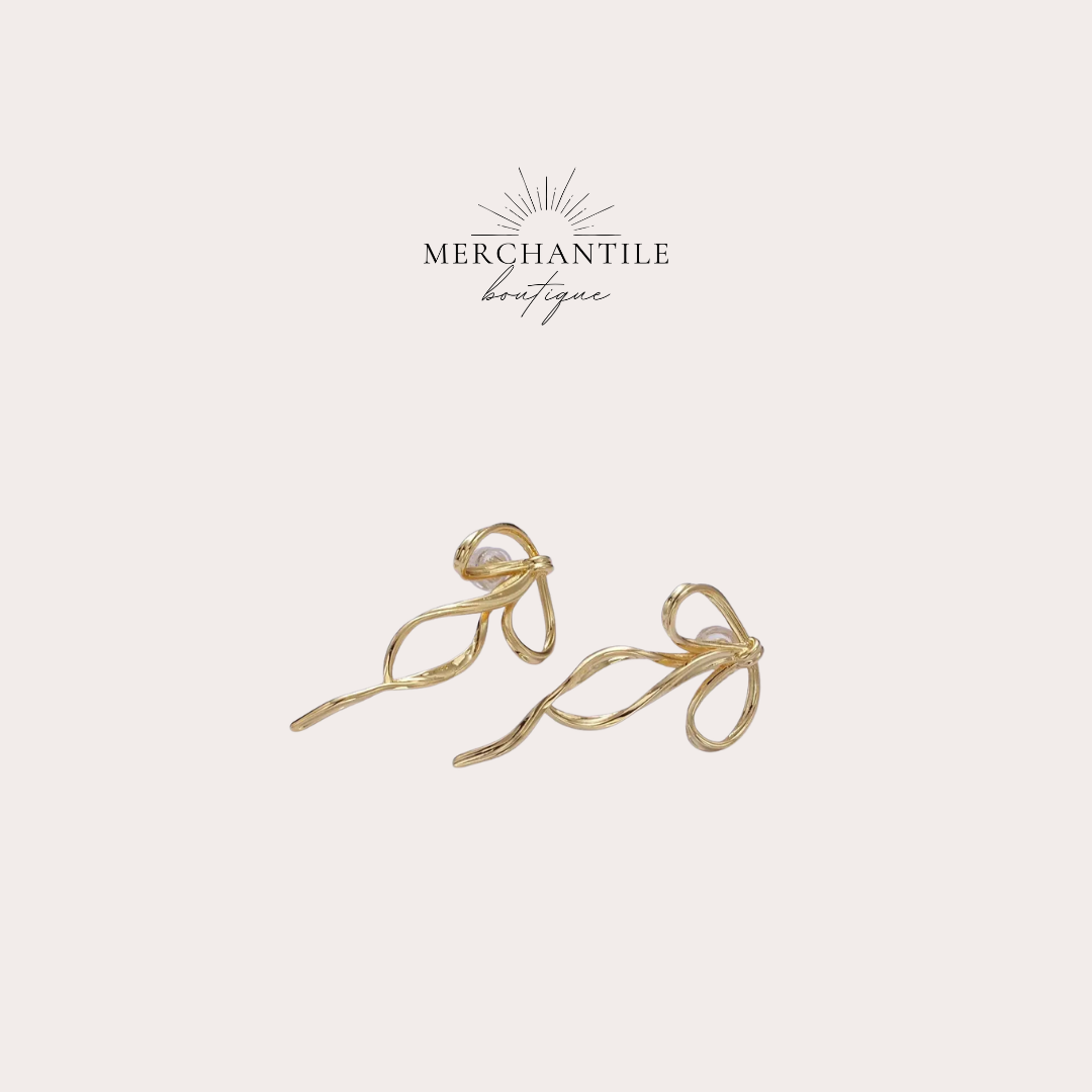 Gilded Bow Studs